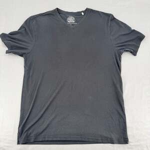 prAna V-Neck T-Shirt (Men) - Black - Size L
